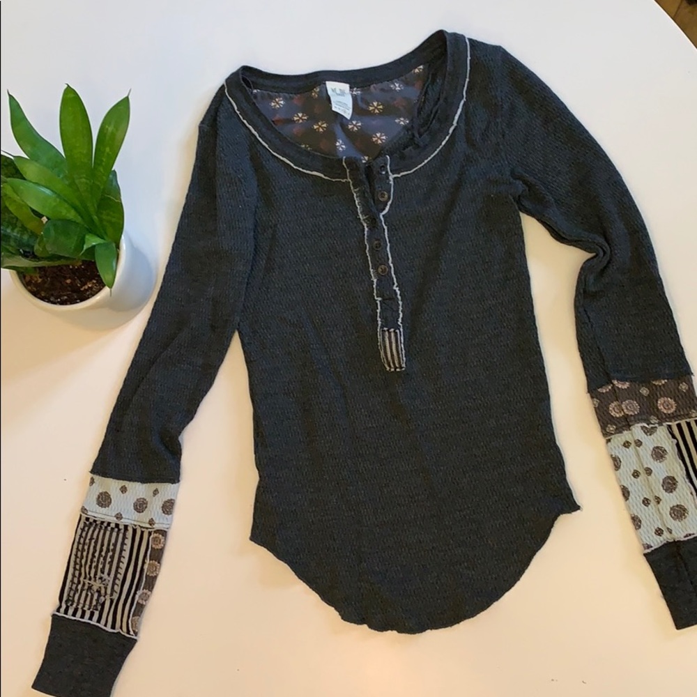 Long sleeved shirt